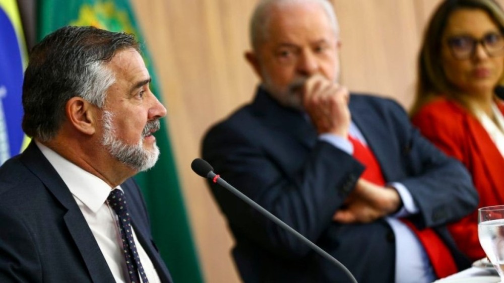 Gaúcho, ministro Paulo Pimenta vai chefiar ações do governo Lula no RS