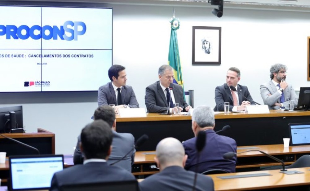Aumentam reclamações de consumidores sobre cancelamentos unilaterais de planos de saúde