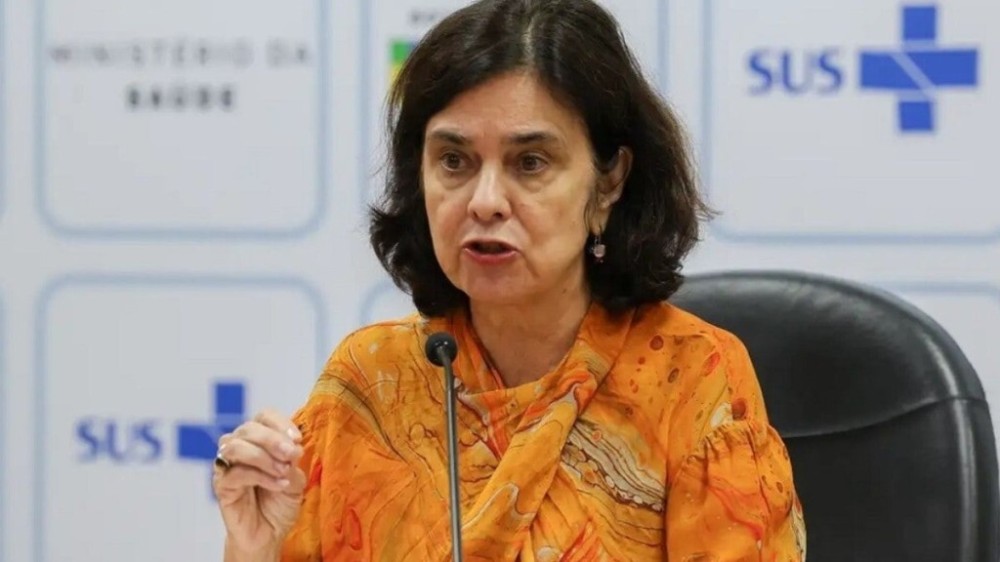 Nísia Trindade reforça que não faltará vacina e medicamentos para o RS