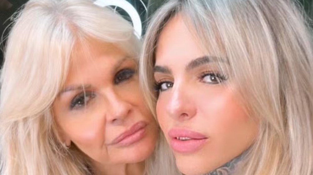 Monique Evans e Cacá Werneck se casam em cerimônia de R$ 800 mil: ‘Finalmente!’