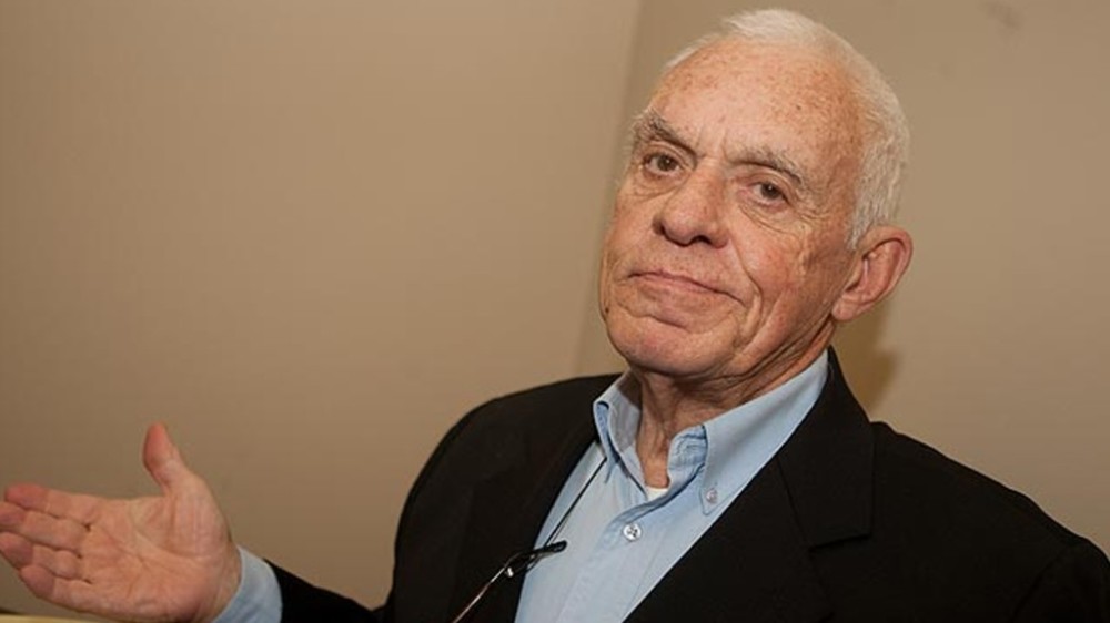 Narrador esportivo Silvio Luiz morre aos 89 anos após dias internado: ‘Descanse em paz’