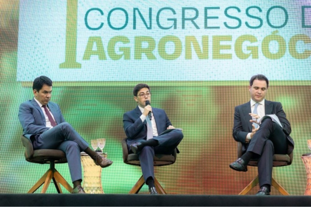 Membros do MPMT participam de painéis no I Congresso do Agronegócio