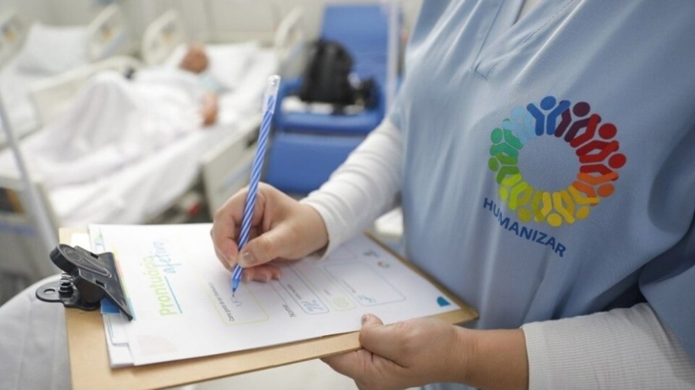 Iges-DF abre seleção para urologista, fono e analista de laboratório