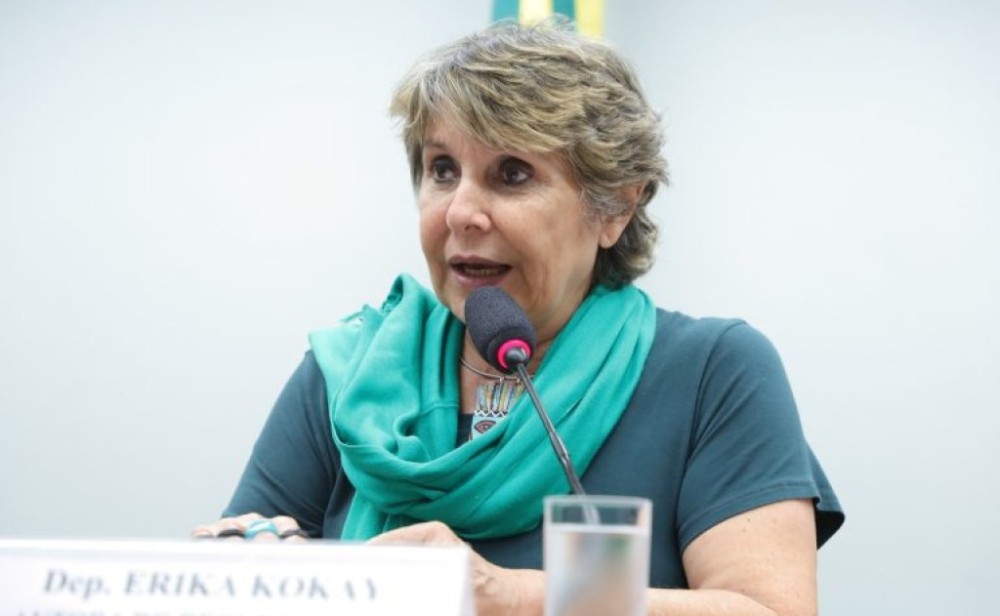 Políticas públicas para a população LGBTQIA+ dependem de orçamento, defendem especialistas