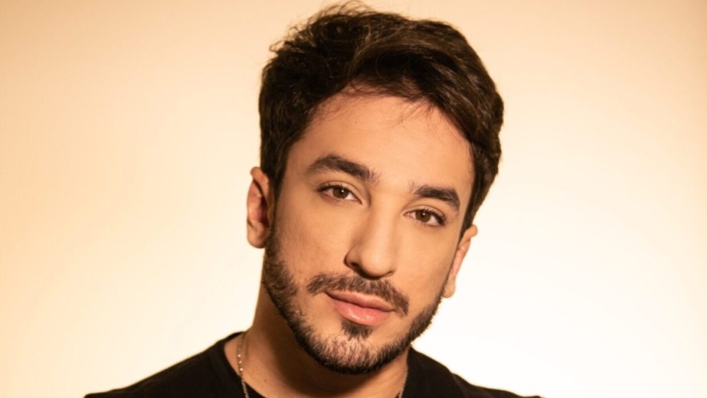 Cleber Azevedo: A Arte Atemporal da Beleza de Noivas