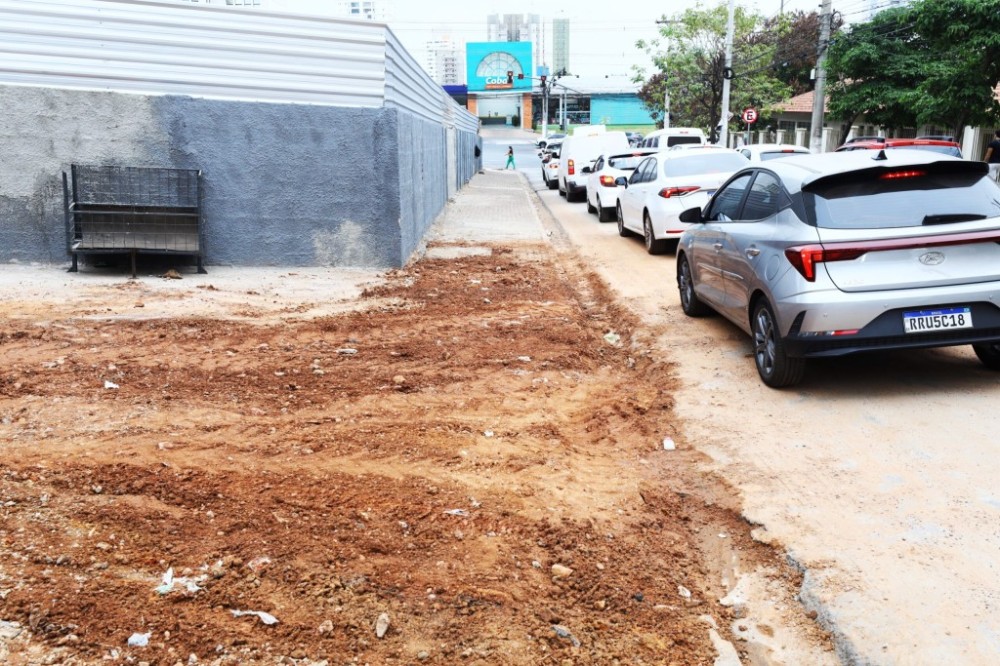 Secretaria Municipal de Obras Públicas concluiu substituição de manilhamento na rua Dr. Ênio Vieira