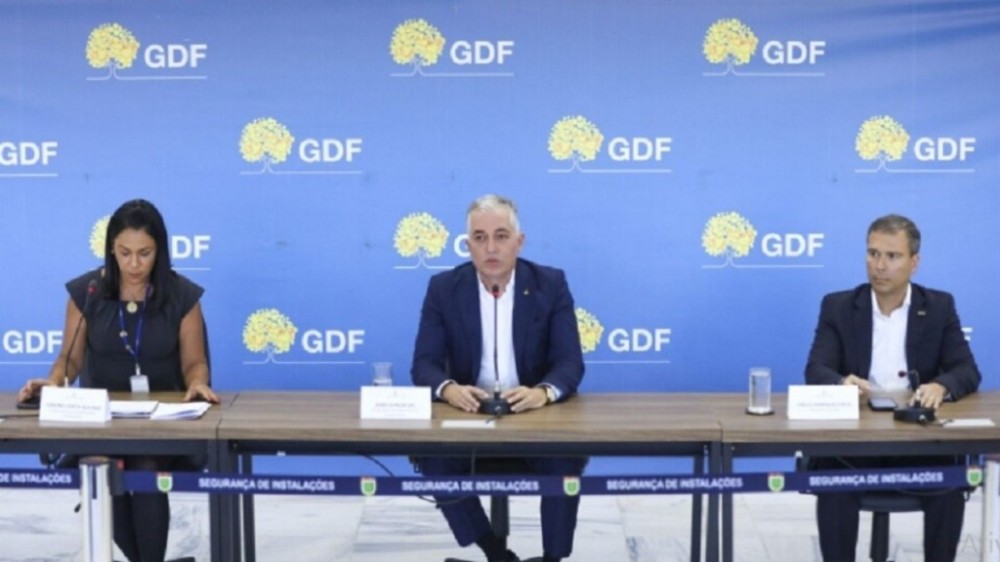 Ônibus do DF vão extinguir dinheiro em espécie