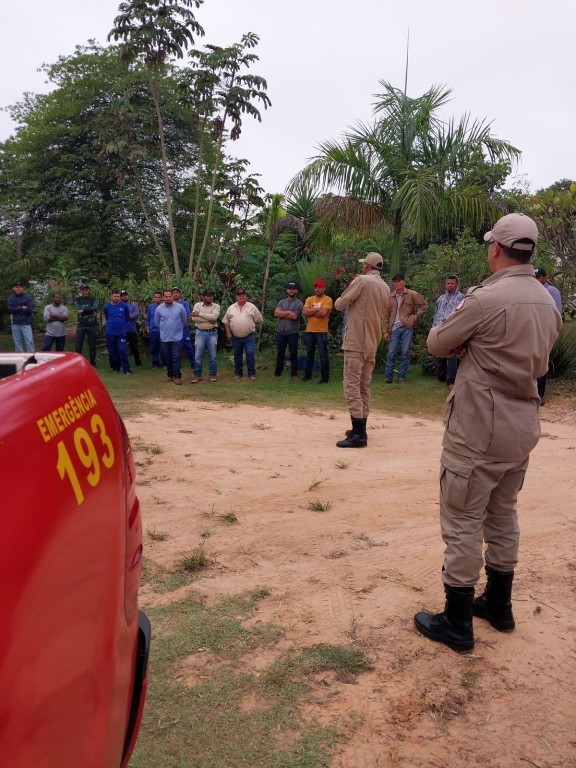 Corpo de Bombeiros realiza treinamento para formação de brigada de incêndio florestal em Itiquira