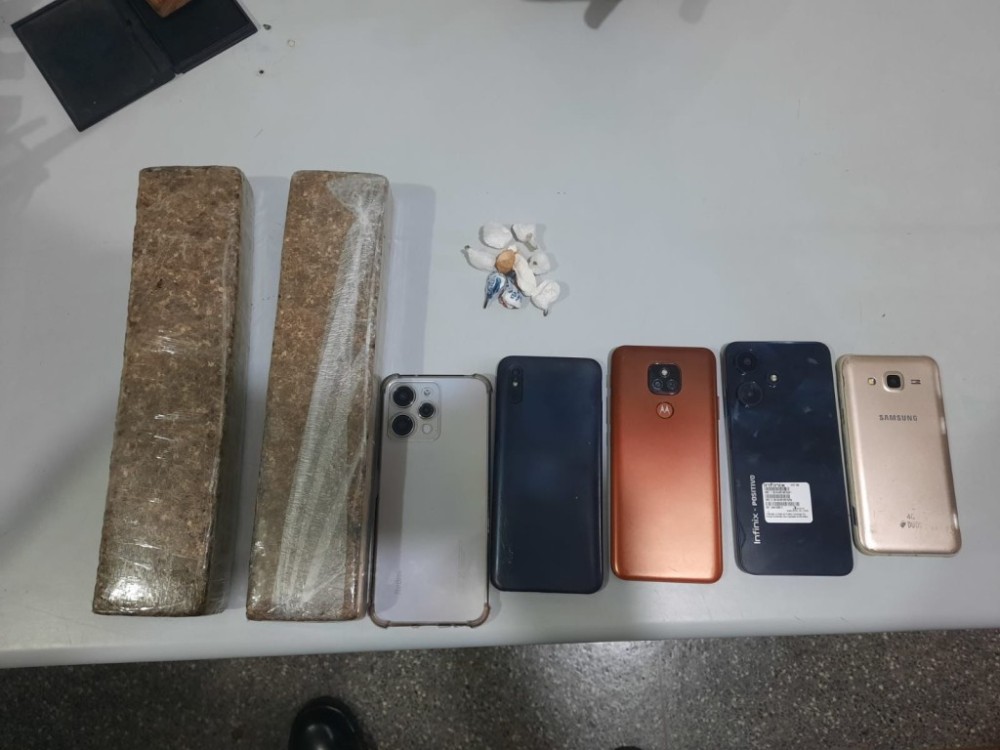 PM prende foragido da Justiça e mais duas pessoas por tráfico de drogas em Várzea Grande