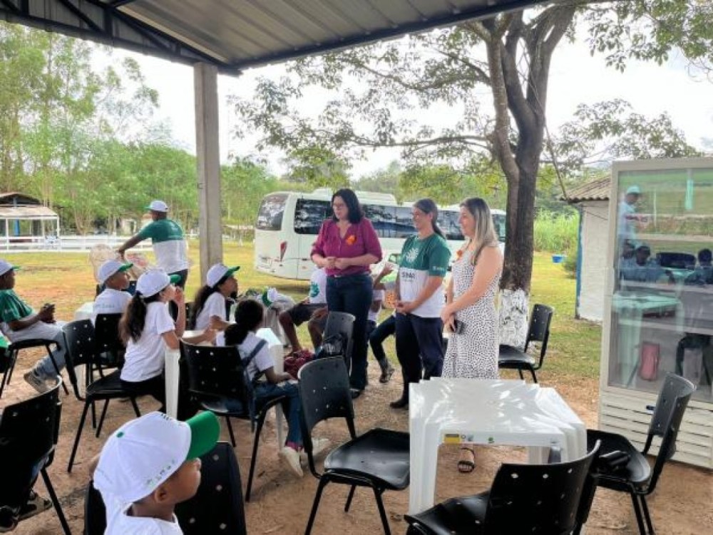 Alunos da rede municipal de ensino participam do Projeto Filhos no Campo