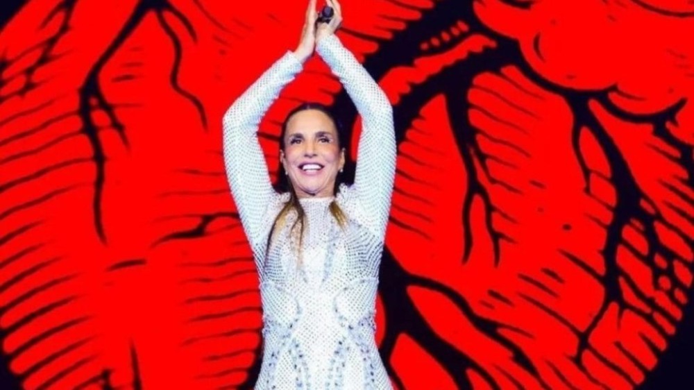 Ivete Sangalo se pronuncia sobre cancelamento da turnê