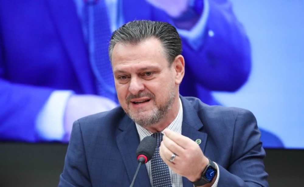 Comissão discute com ministro prioridades do Ministério da Agricultura para este ano