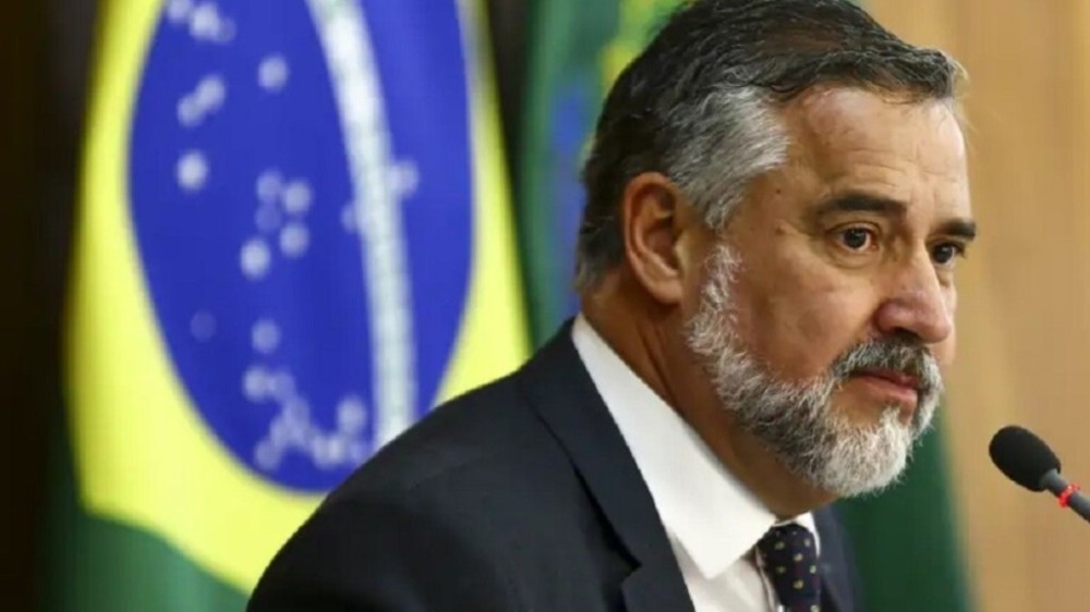 Paulo Pimenta diz que extrema direita quer 