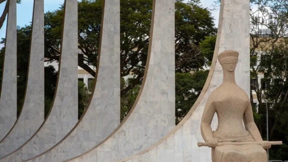 STF confirma decisão de negar salvo-conduto a Bolsonaro em inquérito do golpe