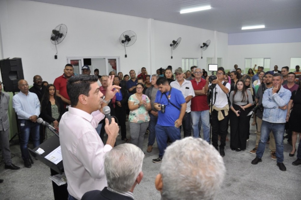 Comunidade do São Simão e presidentes de bairros celebram novo espaço de múltiplo uso 