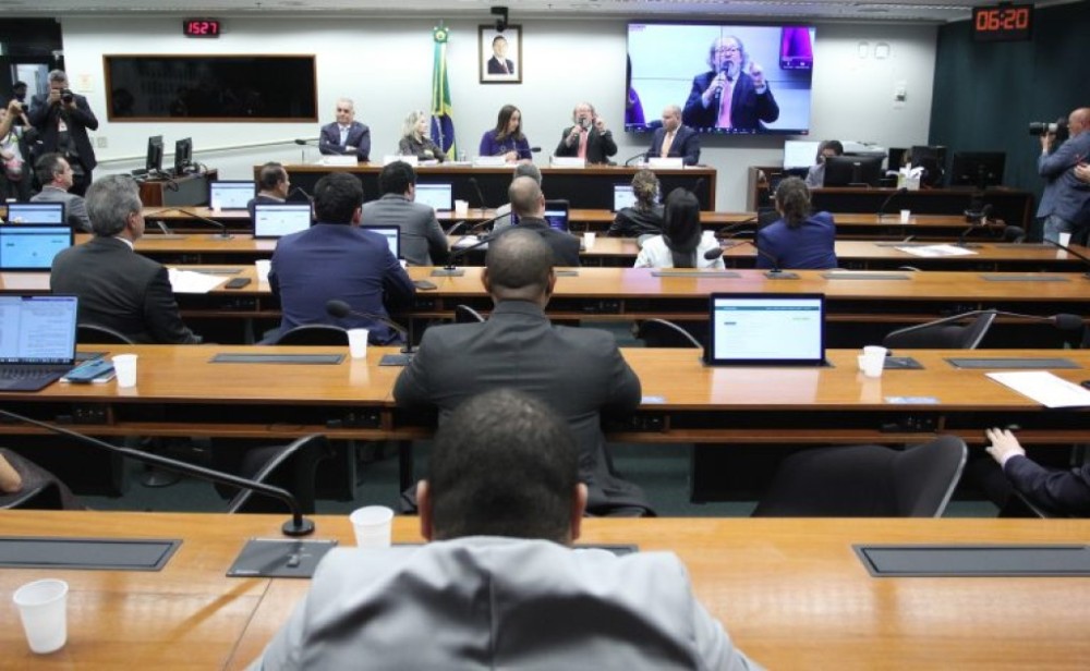 Juristas e deputados apontam erros e acertos da Operação Lava Jato