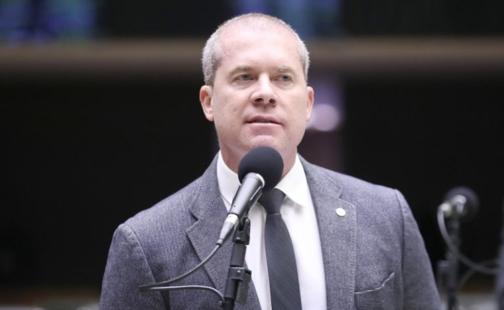 Projeto proíbe tomada de energia elétrica nas celas dos presídios