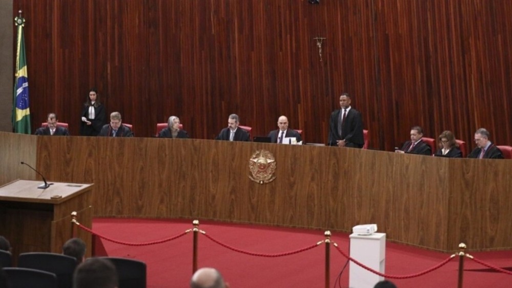 Veja como votaram os ministros do TSE que livraram Sérgio Moro da cassação
