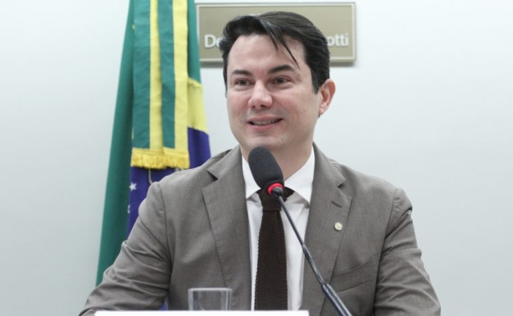 Projeto prevê inclusão de painéis solares na relação de equipamentos do SUS