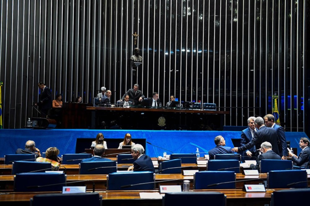 Plenário autoriza empréstimos de estados, municípios, bancos públicos e União