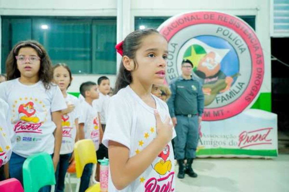 Programa Educacional de Resistência às drogas forma mais 235 estudantes da rede municipal