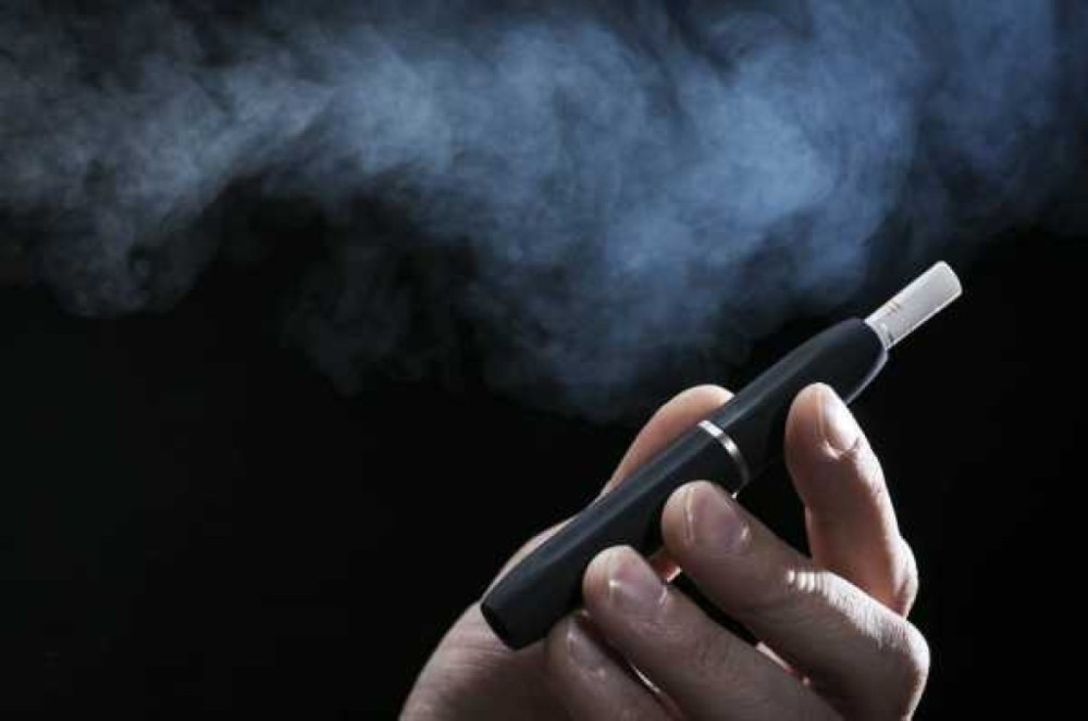 Saúde orienta sobre uso de cigarros eletrônicos