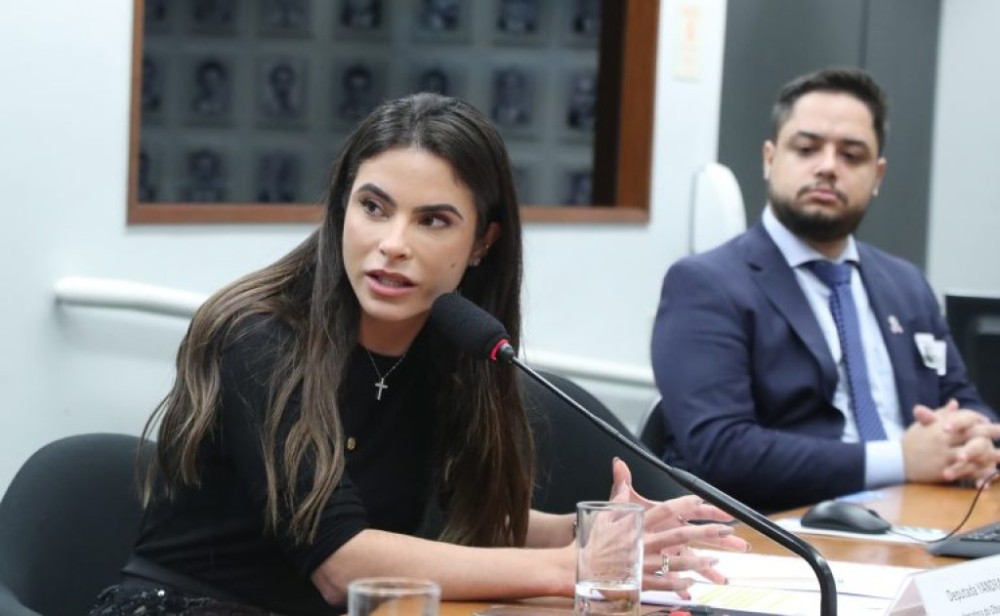 Comissão aprova projeto que prioriza mulheres na elaboração dos planos plurianuais