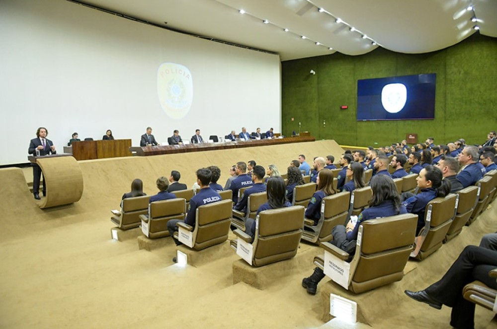 Cerimônia marca formatura de novos policiais legislativos