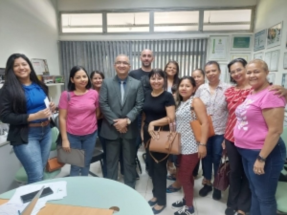 Vereador Marcrean recebe profissionais da educação e vai intermediar solução