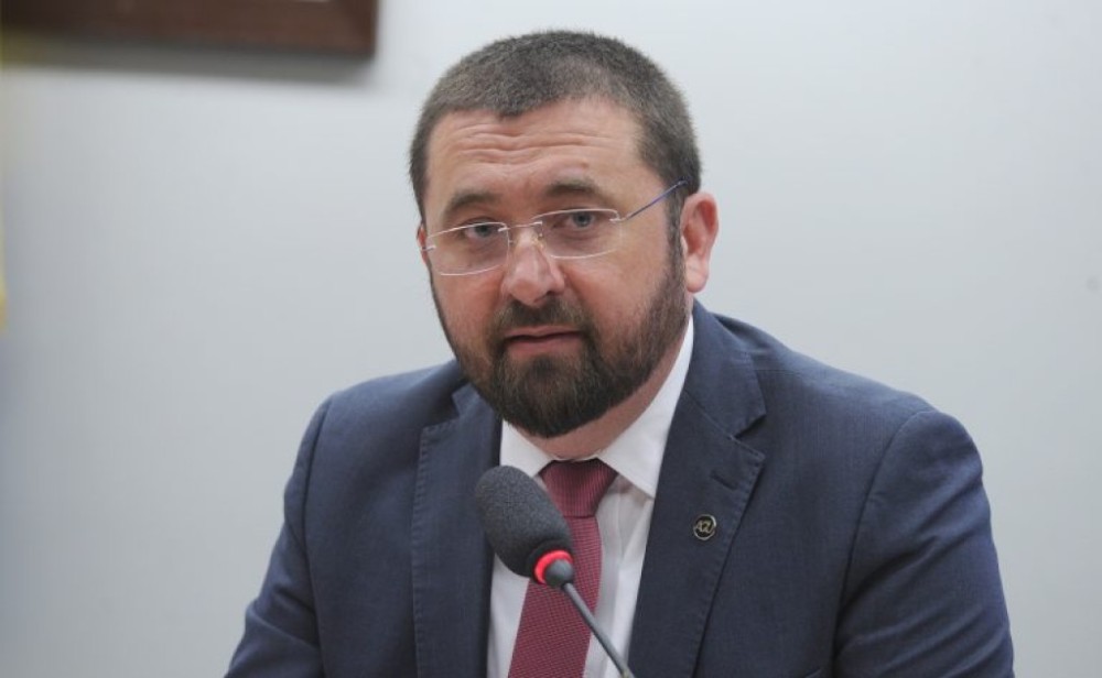Autoridades cobram a Justiça para destravar renegociação com mineradoras sobre reparação em Mariana