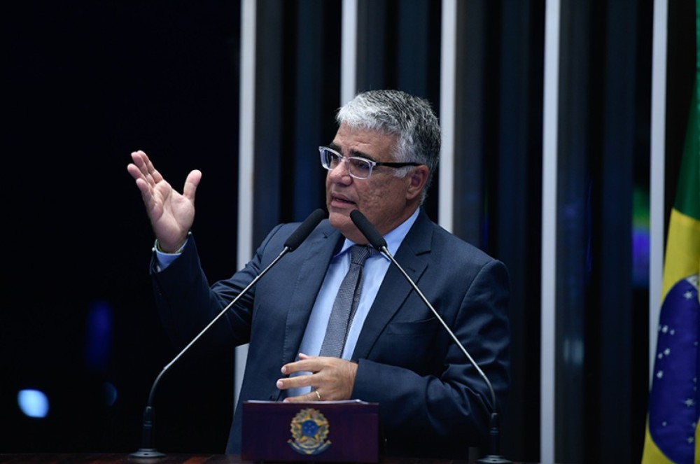 'O mundo está olhando a ditadura da toga', diz Girão sobre o STF