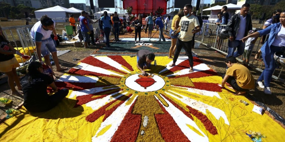 Hoje é Dia: Corpus Christi e irmã Dulce são destaques da semana