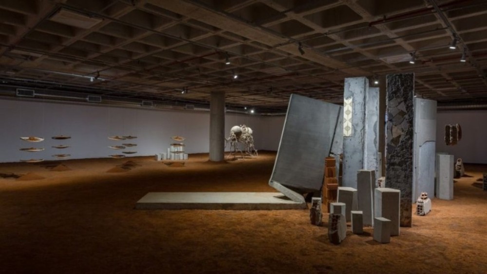 Mostra ‘Terra Concreto’ tem visita mediada nesta segunda (27)