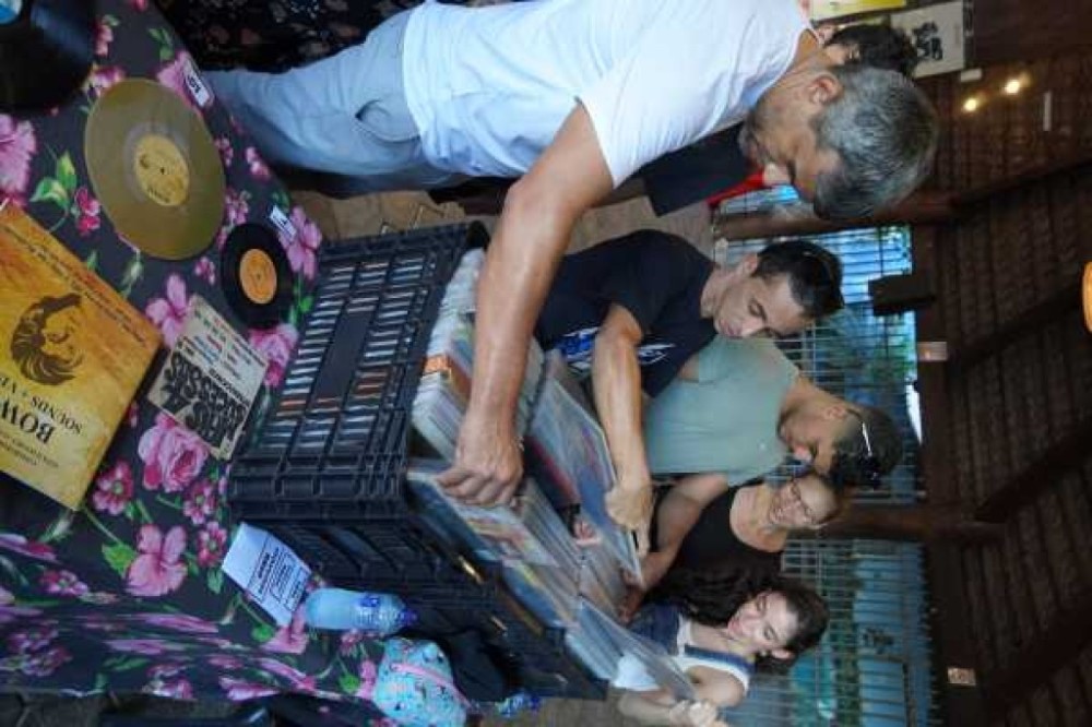 1ª Feira do Vinil é realizada em Lucas do Rio Verde