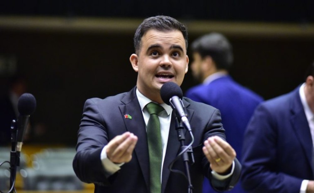 Comissão aprova projeto que autoriza estados a legislarem sobre armas de fogo