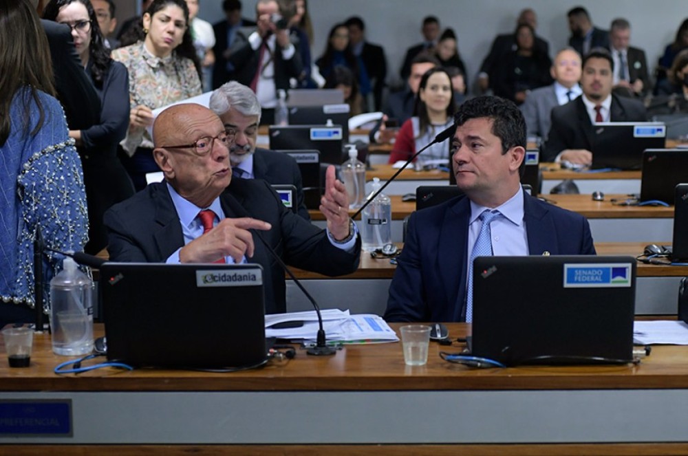 CCJ analisa recompensa a informante de fraude no mercado financeiro