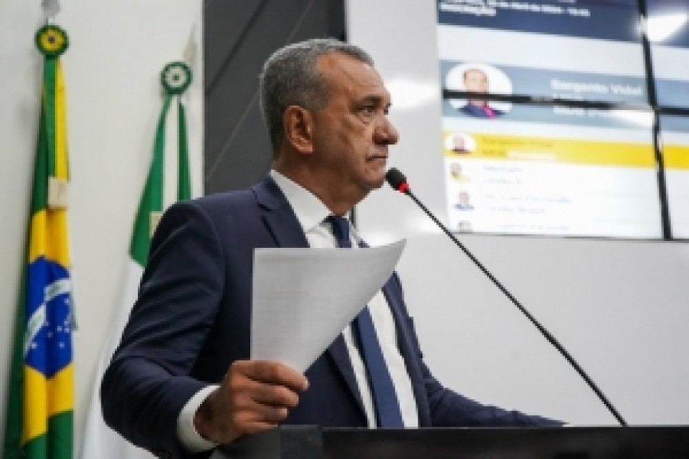 Renivaldo realiza sessão solene nesta segunda-feira (27)