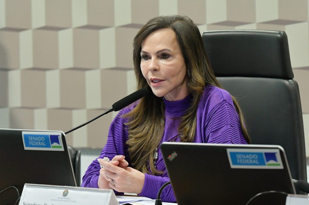 Prorrogação do Plano Nacional de Educação passa na CE e segue à Câmara