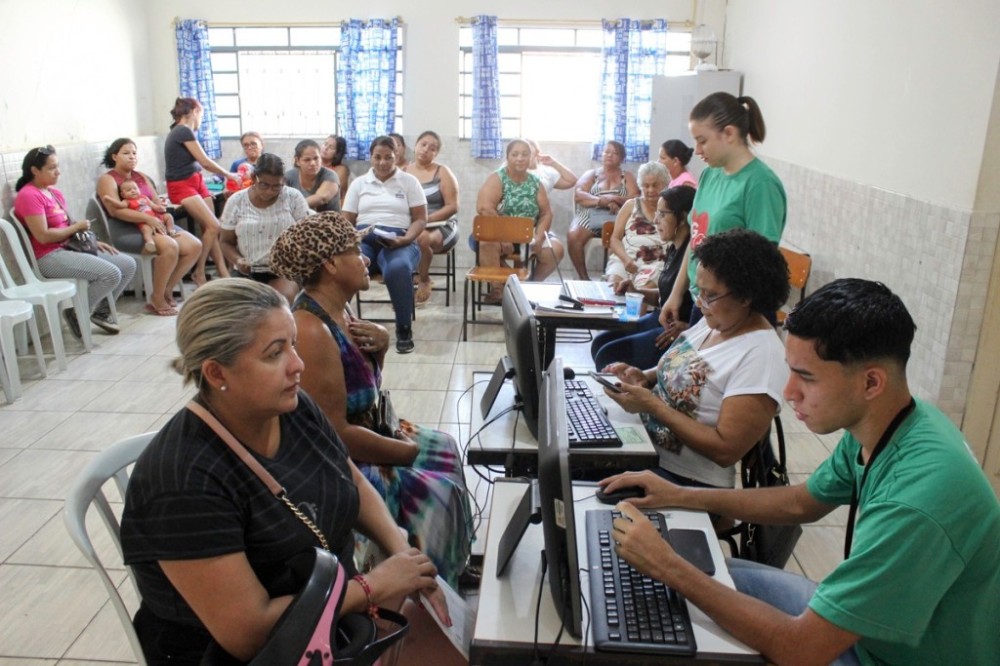 Moradores do bairro Serra Dourada recebe atendimento do Cadastro Único nesta quarta-feira