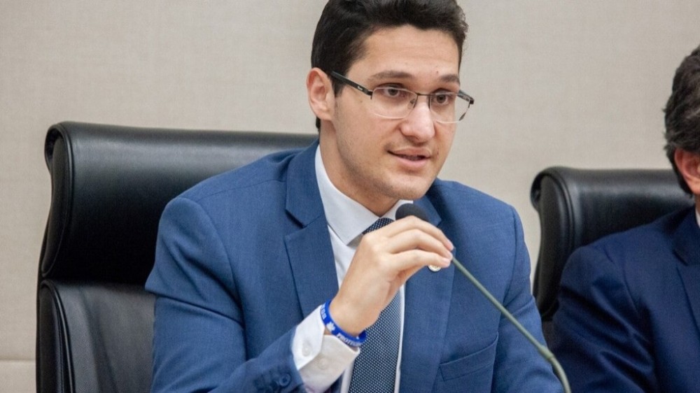 Deputado Joaquim Roriz passa mal e é atendido no posto médico da CLDF