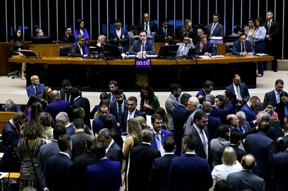 Mantido veto a diárias para defensores em acumulação de ofícios e deslocamento