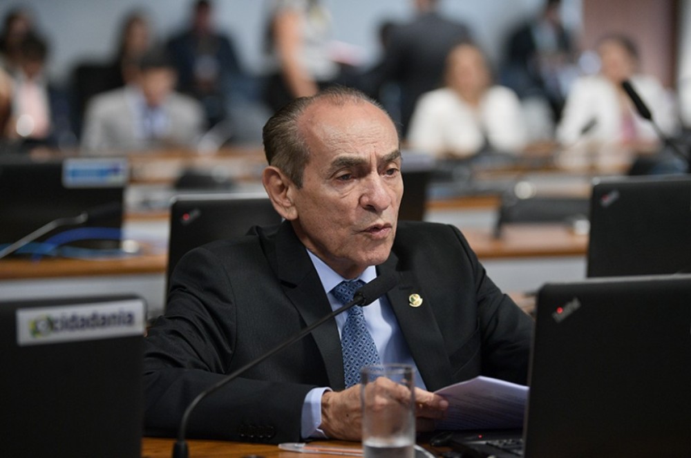 CCJ aprova projeto que autoriza contratação da Embratur sem licitação