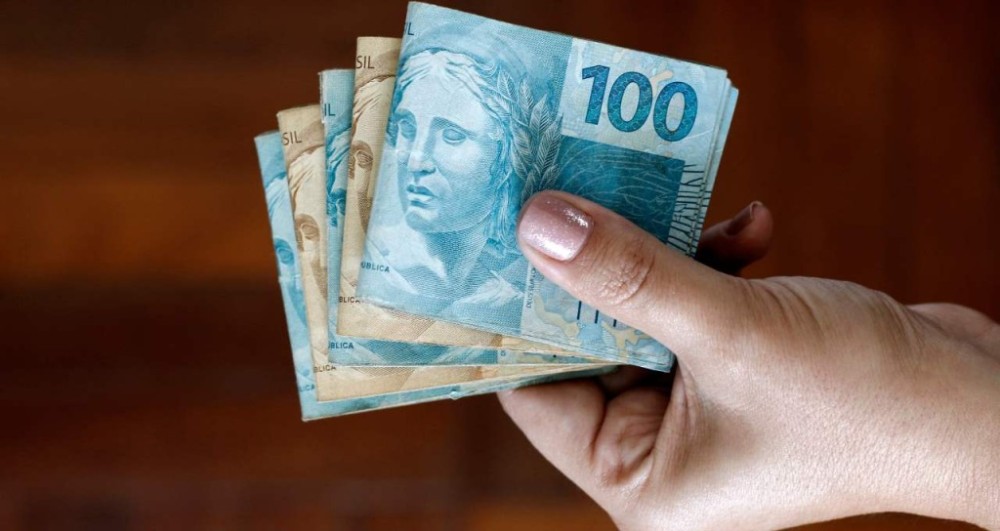 Prefeitura antecipa e deposita salário dos servidores nesta quarta-feira (29)