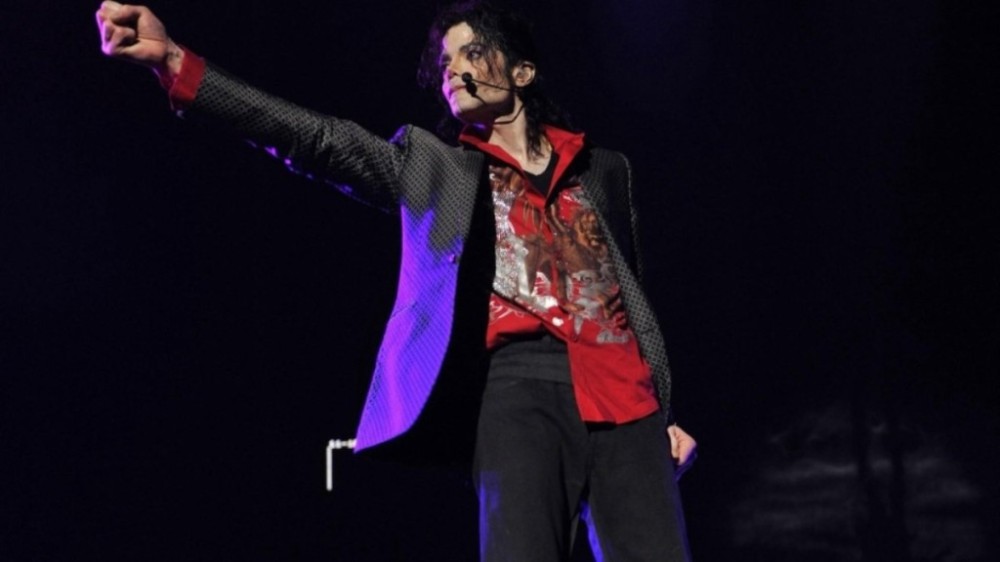 Herança de Michael Jackson é bloqueada na justiça
