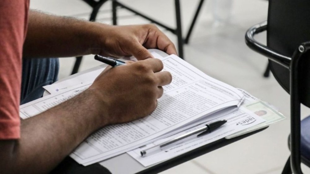 PF investiga golpe de site falso do Enem que rouba taxa de estudantes