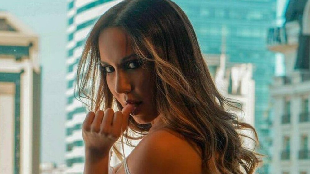 Mulher Melão posta foto nua: ‘Sem filtros, sem Photoshop e é exaltada: ‘Maravilhosa’