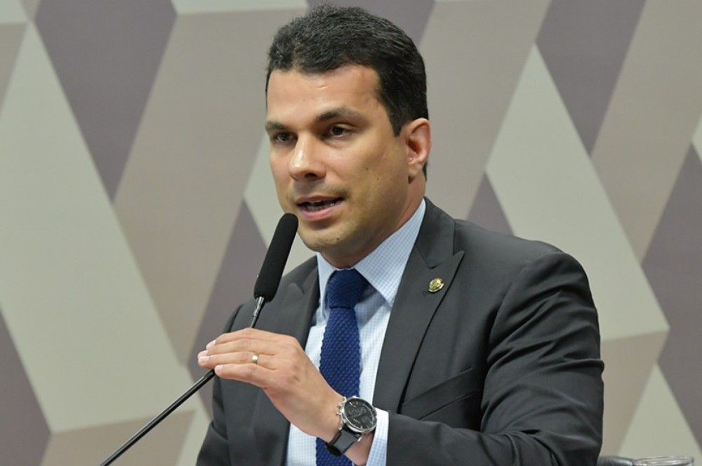 CCJ analisa autorização para jogos de azar e contribuição a sindicato