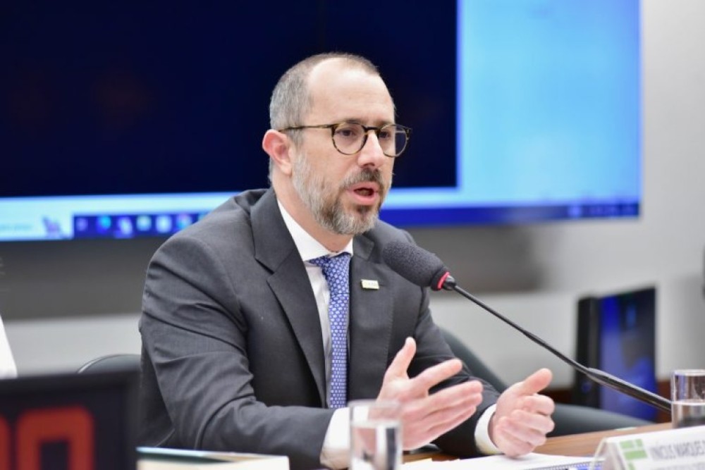 Comissão debate imposição de sigilo sobre documentos pelo governo