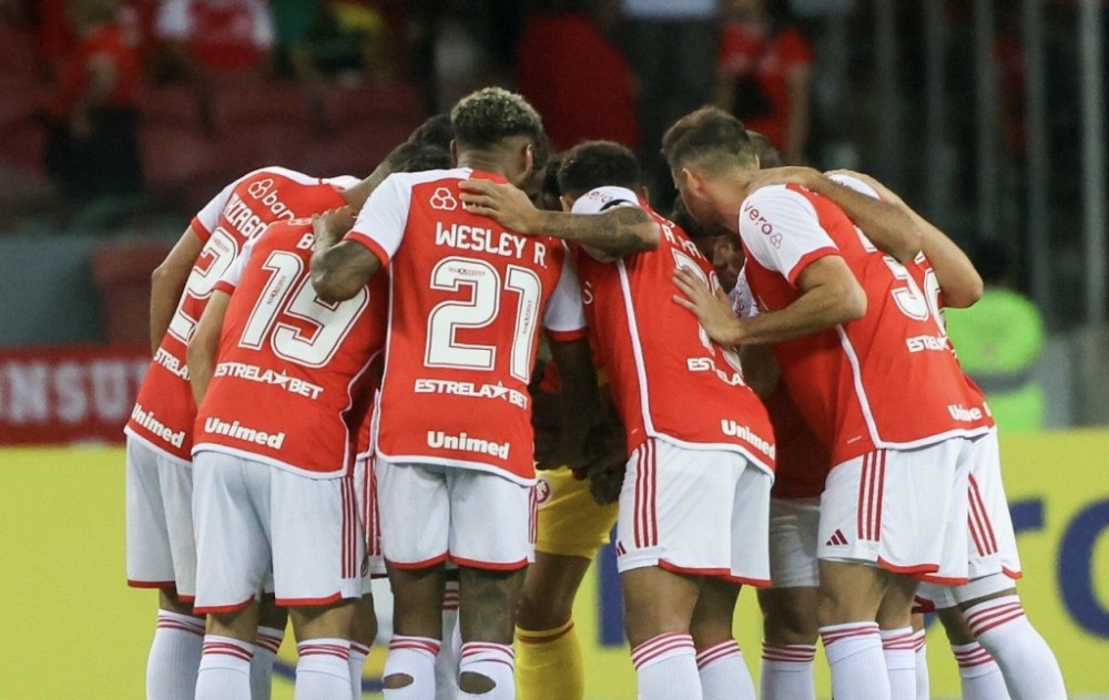 Internacional vence Real Tomayapo e mantém esperanças na Sul-Americana
