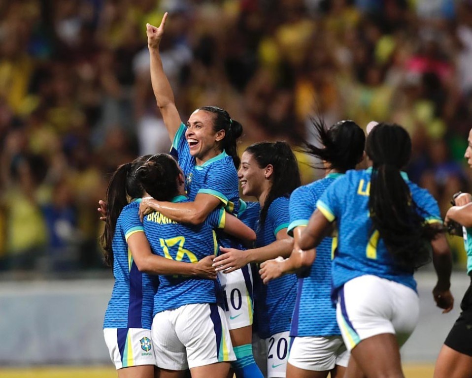 Brasil goleia Jamaica no último amistoso antes dos Jogos Olímpicos